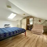 Mauro Sa Terasom Apartament *